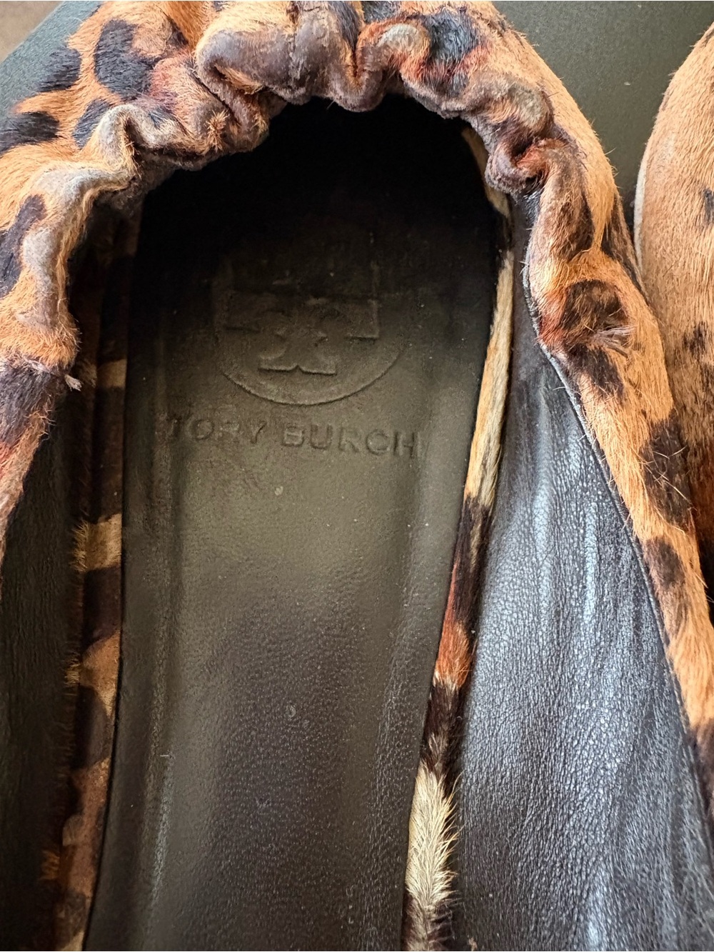 Tory Burch Tan and Black Leopard Ponyhair Ballet Flats with Gold Logo - Picture 2 of 7